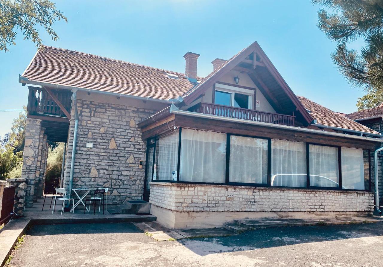Viztuekoer Apartman 티하니 외부 사진