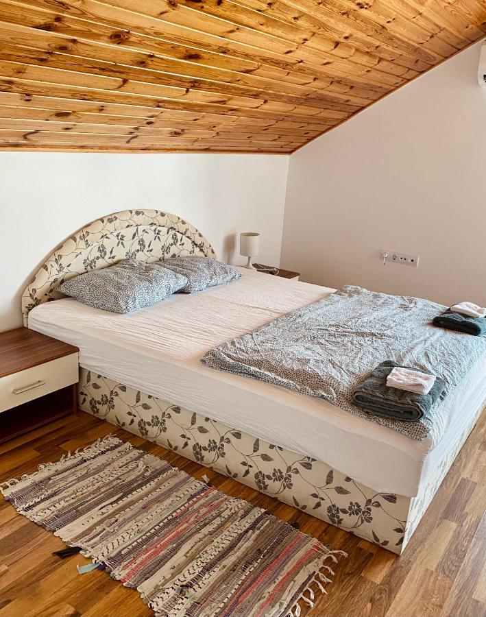 Viztuekoer Apartman 티하니 외부 사진